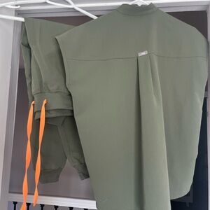 Figs Moss Green XXS Rafaela Top and High Waisted Joggers XXSP Set! New w/o Tags!